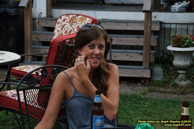 An afternoon of fun, conviviality and, of course, Bob's BBQ sauce! :)