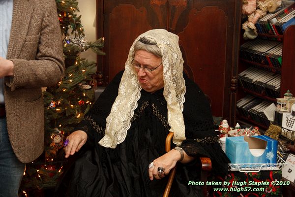 Bozini Christmas Party 2010.1 with appearances by HRH Queen Victoria, and her Royal Magician/Interpreter Sean of Owens