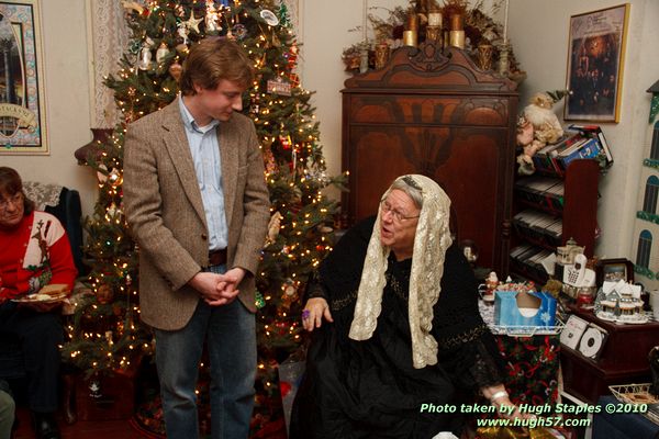 Bozini Christmas Party 2010.1 with appearances by HRH Queen Victoria, and her Royal Magician/Interpreter Sean of Owens