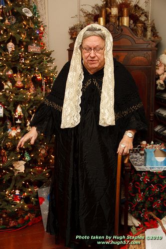 Bozini Christmas Party 2010.1 with appearances by HRH Queen Victoria, and her Royal Magician/Interpreter Sean of Owens