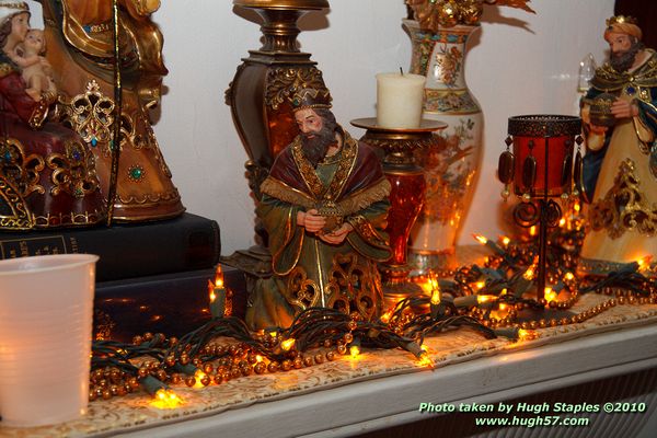 Bozini Christmas Party 2010.1 with appearances by HRH Queen Victoria, and her Royal Magician/Interpreter Sean of Owens