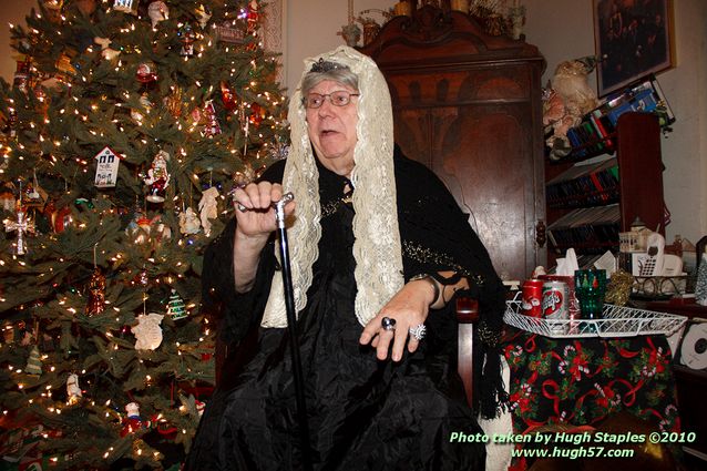 Bozini Christmas Party 2010.2 with an appearance by HRH Queen Victoria, honoring members of the CSC