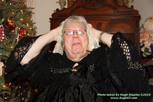 Bozini Christmas Party 2010.2 with an appearance by HRH Queen Victoria, honoring members of the CSC