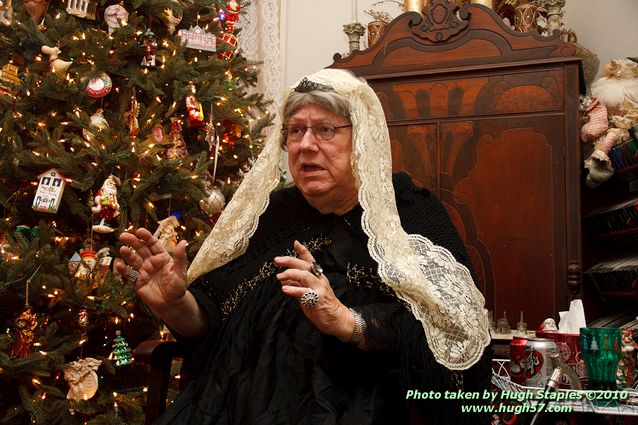 Bozini Christmas Party 2010.2 with an appearance by HRH Queen Victoria, honoring members of the CSC