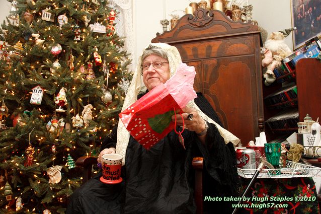 Bozini Christmas Party 2010.2 with an appearance by HRH Queen Victoria, honoring members of the CSC