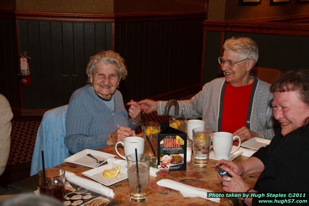 The Bozinis celebrate Winter Birthdays with an excellent dinner at Ruby Tuesday