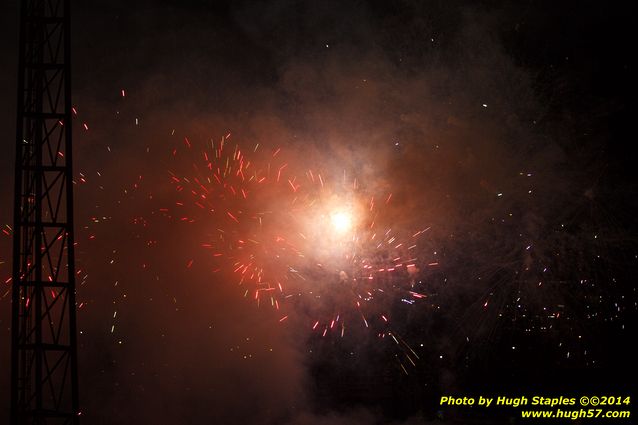 An exciting, come-from-behind victory for the Reds over the division rival Pittsburgh Pirates. Reds win, 6-5. Followed by Rozzi&#39;s Fireworks :-)
