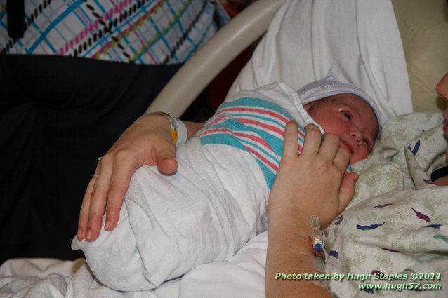 Harmony Kara Jeffries\n\nBorn May 4, 2011 10:06pm\n\n7lbs, 7oz; 20.5"