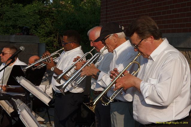 Colerain Township Summer Entertainment Series 2016 presents the Jump &#39;n&#39; Jive Show BandA dry, pleasant night for a concert!