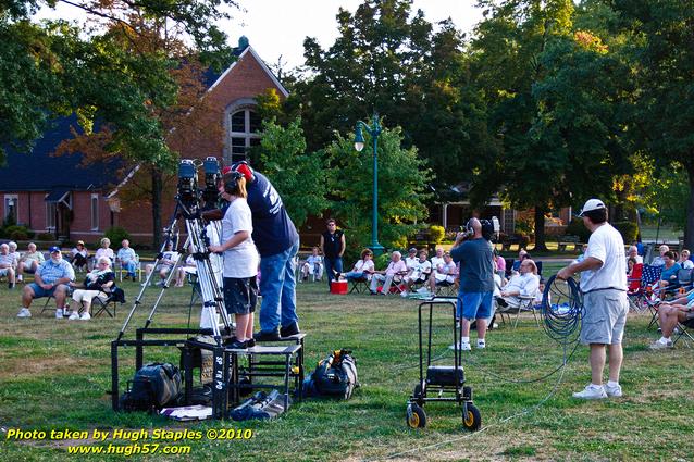 Dangerous Jim &amp;  the Slims (plus Elvis) perform at Concert on the Commons