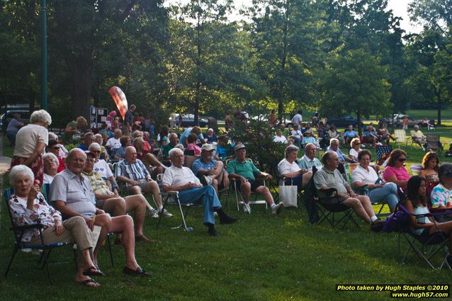 Miami University Steel Drum Band performs at Greenhills Concert on the Commons