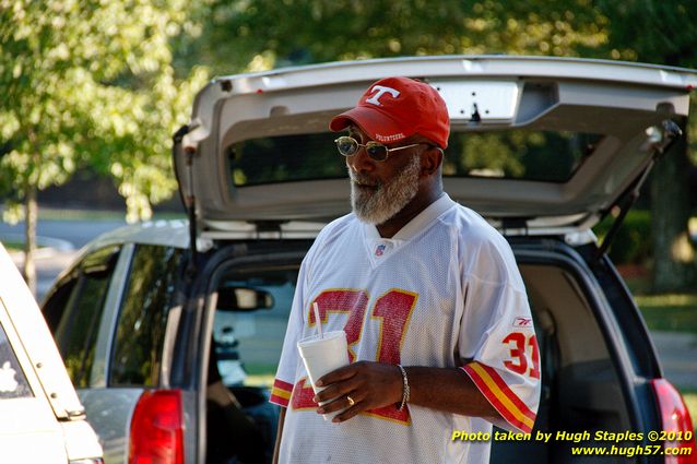 Another perfect night for a concert (and the Tom Enderle car show!)