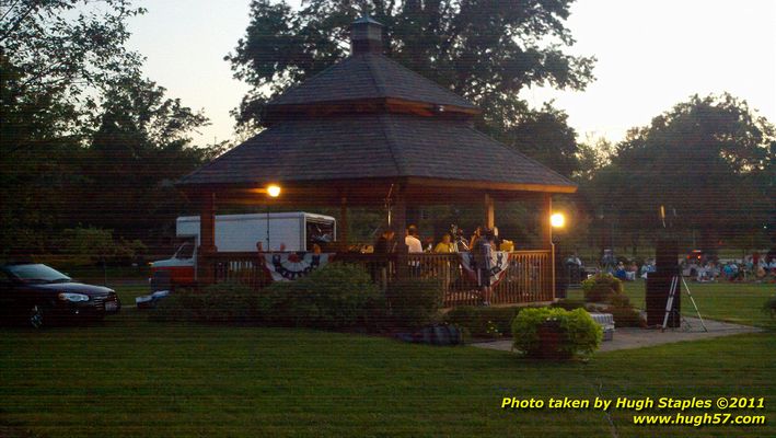 G Miles and the Hitmen perform at Greenhills Concert&nbsp;on&nbsp;the&nbsp;Commons