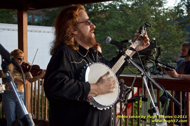 Americana band Magnolia&nbsp;Mountain performs at Greenhills Concert on the Commons