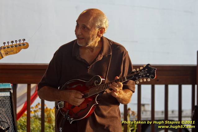 Americana band Magnolia&nbsp;Mountain performs at Greenhills Concert on the Commons