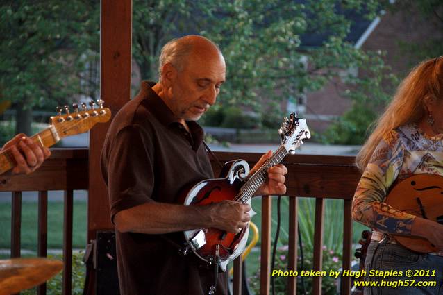 Americana band Magnolia&nbsp;Mountain performs at Greenhills Concert on the Commons