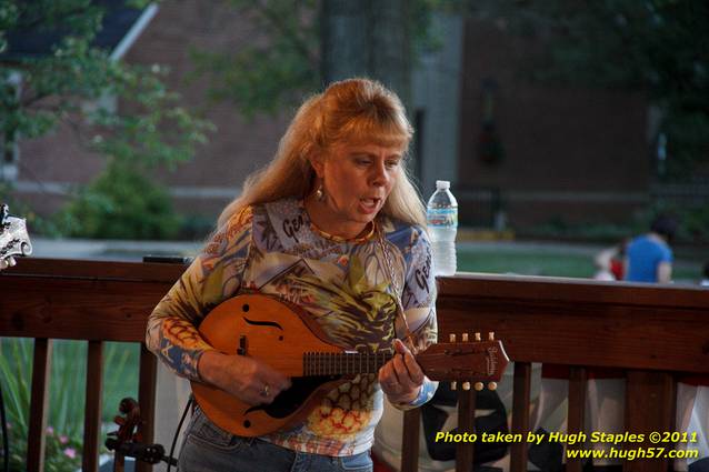 Americana band Magnolia&nbsp;Mountain performs at Greenhills Concert on the Commons