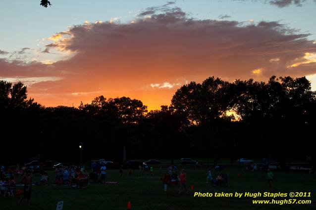 Americana band Magnolia&nbsp;Mountain performs at Greenhills Concert on the Commons