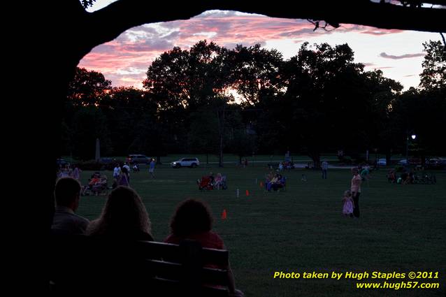 Americana band Magnolia&nbsp;Mountain performs at Greenhills Concert on the Commons