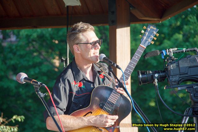 The Cincinnati Sidecars perform at Greenhills Concert&nbsp;on&nbsp;the&nbsp;Commons
