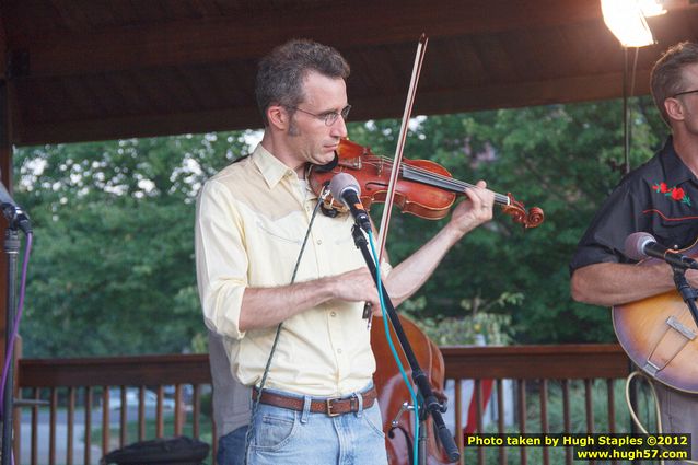 The Cincinnati Sidecars perform at Greenhills Concert&nbsp;on&nbsp;the&nbsp;Commons