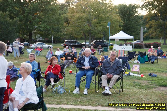 Tex Schramm & The Radio King Cowboys, a country band, perform on a downright chilly (for August), but otherwise beautiful night at Greenhills Concert on the Commons\n\nPam Yenser performs during the intermission