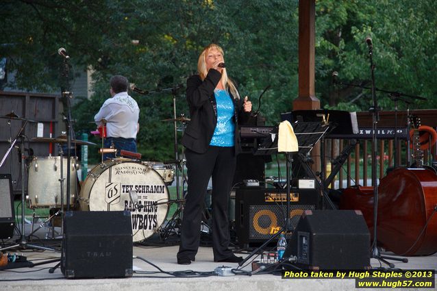 Tex Schramm & The Radio King Cowboys, a country band, perform on a downright chilly (for August), but otherwise beautiful night at Greenhills Concert on the Commons\n\nPam Yenser performs during the intermission