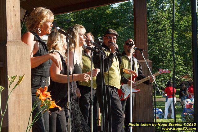 Mr. Chris and the Cruisers perform on a picture perfect night at Greenhills Concert&nbsp;on&nbsp;the&nbsp;Commons