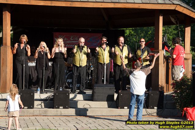 Mr. Chris and the Cruisers perform on a picture perfect night at Greenhills Concert&nbsp;on&nbsp;the&nbsp;Commons