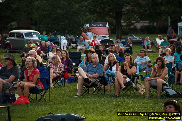 Mr. Chris and the Cruisers perform on a picture perfect night at Greenhills Concert&nbsp;on&nbsp;the&nbsp;Commons