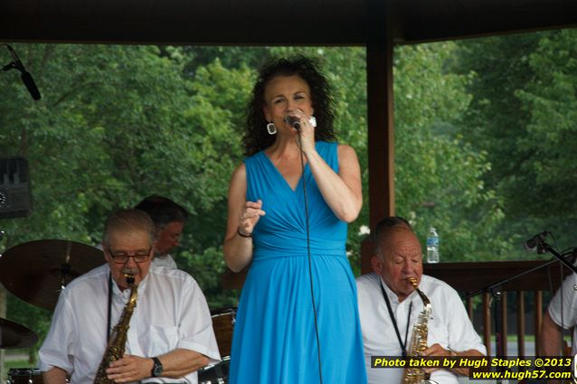 Pam Noah and her Swing Band perform at Greenhills Concert&nbsp;on&nbsp;the&nbsp;Commons