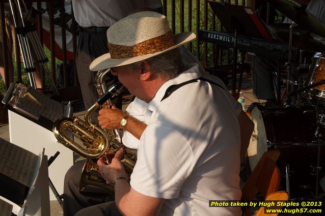 Pam Noah and her Swing Band perform at Greenhills Concert&nbsp;on&nbsp;the&nbsp;Commons