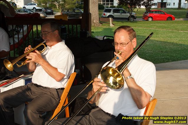 Pam Noah and her Swing Band perform at Greenhills Concert&nbsp;on&nbsp;the&nbsp;Commons