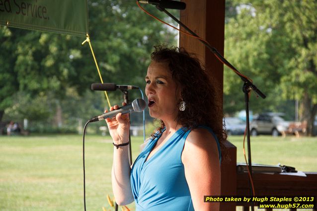 Pam Noah and her Swing Band perform at Greenhills Concert&nbsp;on&nbsp;the&nbsp;Commons