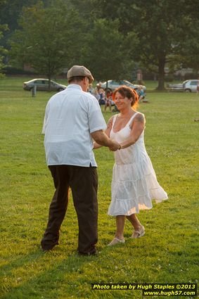 Pam Noah and her Swing Band perform at Greenhills Concert&nbsp;on&nbsp;the&nbsp;Commons