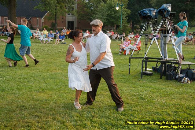 Pam Noah and her Swing Band perform at Greenhills Concert&nbsp;on&nbsp;the&nbsp;Commons