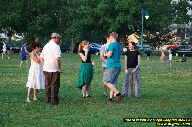 Pam Noah and her Swing Band perform at Greenhills Concert&nbsp;on&nbsp;the&nbsp;Commons