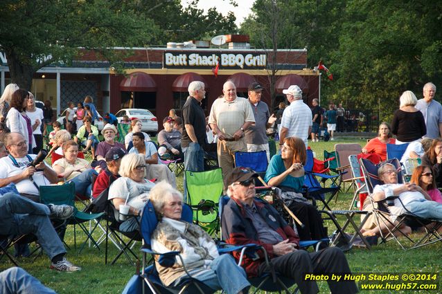 Balderdash performs on another beautiful July night at Greenhills Concert on the Commons