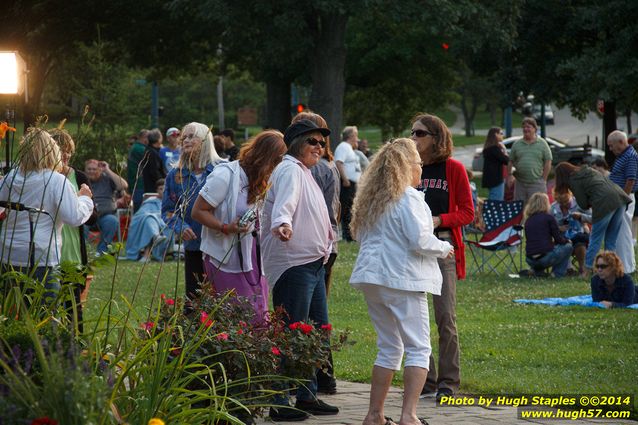 Balderdash performs on another beautiful July night at Greenhills Concert on the Commons