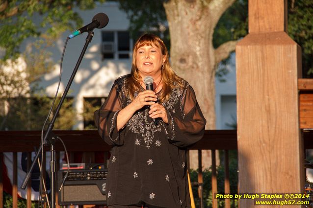 Pam Yenser performs on a beautiful July night at Greenhills Concert on the Commons during break.