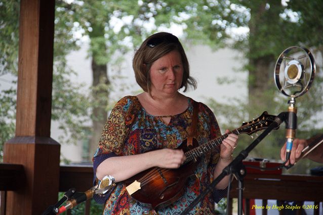 A warm, muggy summer night for the Comet Bluegrass All-Stars to give a top notch performance at Greenhills Summer Concerts on the Commons (an excellent intermission performance from Wendy Lee Oakley, as well!)