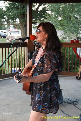 A warm, muggy summer night for the Comet Bluegrass All-Stars to give a top notch performance at Greenhills Summer Concerts on the Commons (an excellent intermission performance from Wendy Lee Oakley, as well!)