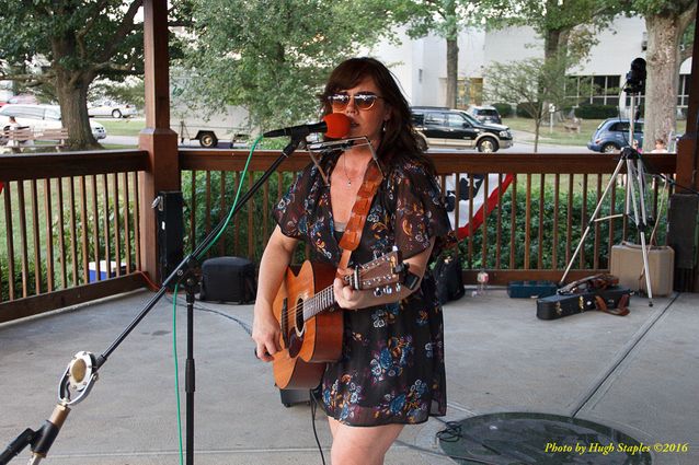 A warm, muggy summer night for the Comet Bluegrass All-Stars to give a top notch performance at Greenhills Summer Concerts on the Commons (an excellent intermission performance from Wendy Lee Oakley, as well!)