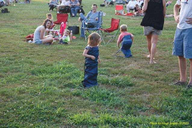 A warm, muggy summer night for the Comet Bluegrass All-Stars to give a top notch performance at Greenhills Summer Concerts on the Commons (an excellent intermission performance from Wendy Lee Oakley, as well!)