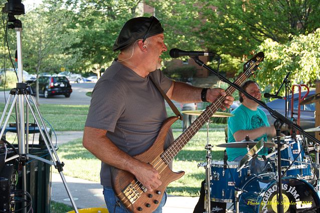 Another stunningly beautiful night for a concert (and the annual Tom Enderle Car Show), as Dangerous Jim & The Slims return to Greenhills Summer Concerts on the Commons