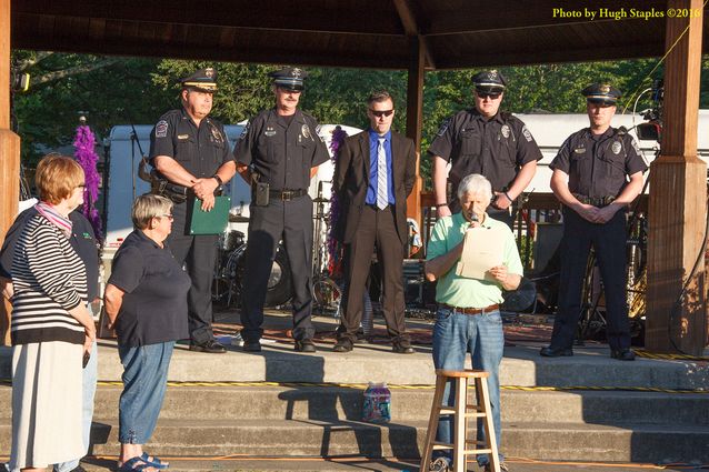 A stunningly beautiful night for a concert, as Robin Lacy and DeZydeco return to Greenhills Summer Concerts on the Commons