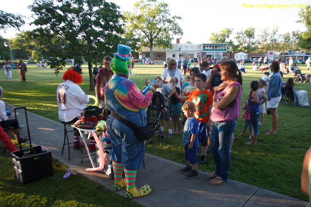 A stunningly beautiful night for a concert, as Robin Lacy and DeZydeco return to Greenhills Summer Concerts on the Commons