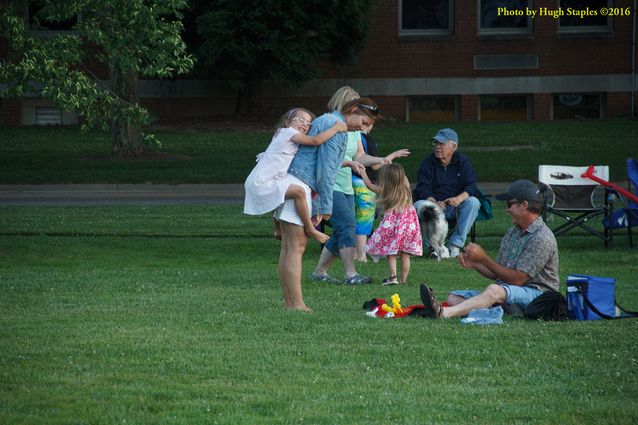 A stunningly beautiful night for a concert, as Robin Lacy and DeZydeco return to Greenhills Summer Concerts on the Commons