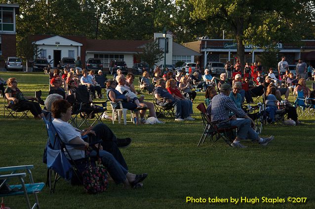 A sure sign of summer...Robin Lacy and DeZydeco return to open the 20th season of Greenhills Summer Concerts on the Commons!