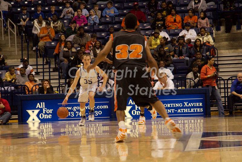 OHSAA Men's Basketball  Regional Final, Cincinnati Region<br />Final Score: St. Xavier 51, Withrow 48